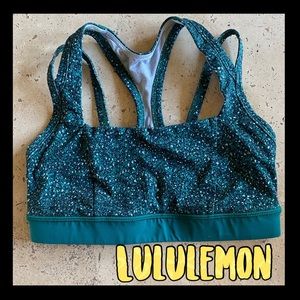 Lululemon sports bra, excellent condition size 4